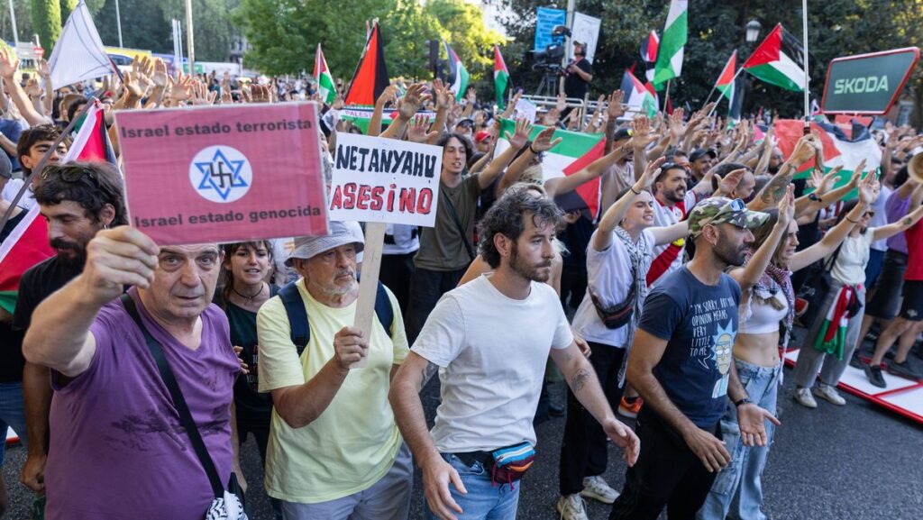 Antisemitische Demonstration bei der Abschlussetappe der Spanienradrundfahrt Vuelta