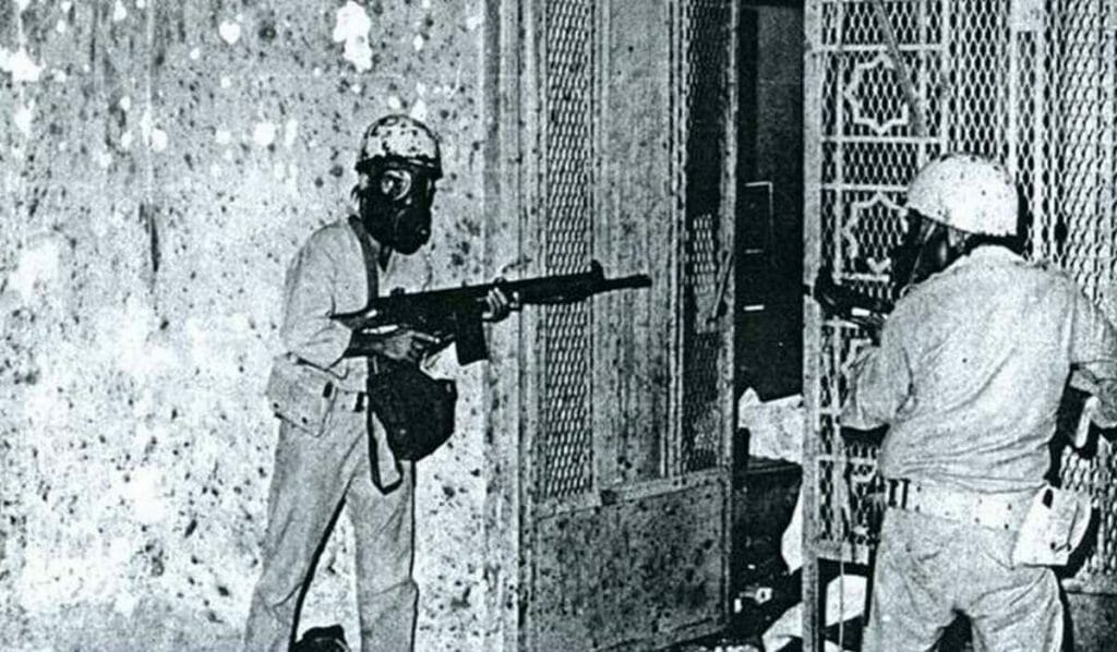 Saudische Soldaten bei der Rückerborung der Großen Moschee