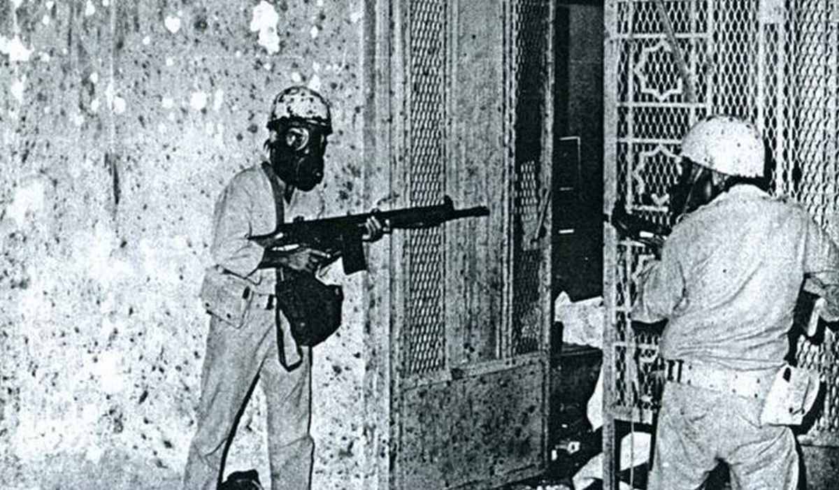 Saudische Soldaten bei der Rückerborung der Großen Moschee