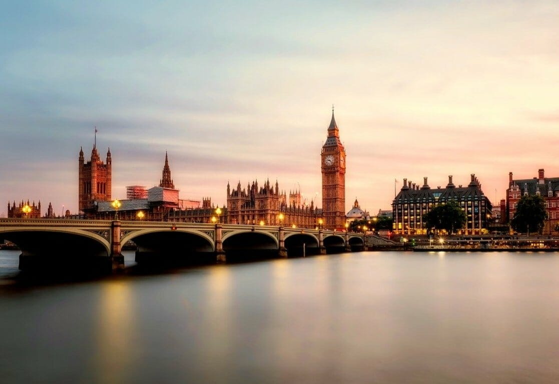 Blick auf Big Ben und das Parlament (Quelle: Pixabay)