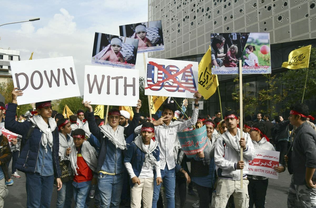 Demonstration am Jahrestag der Besetzung der US-Botschaft in Teheran