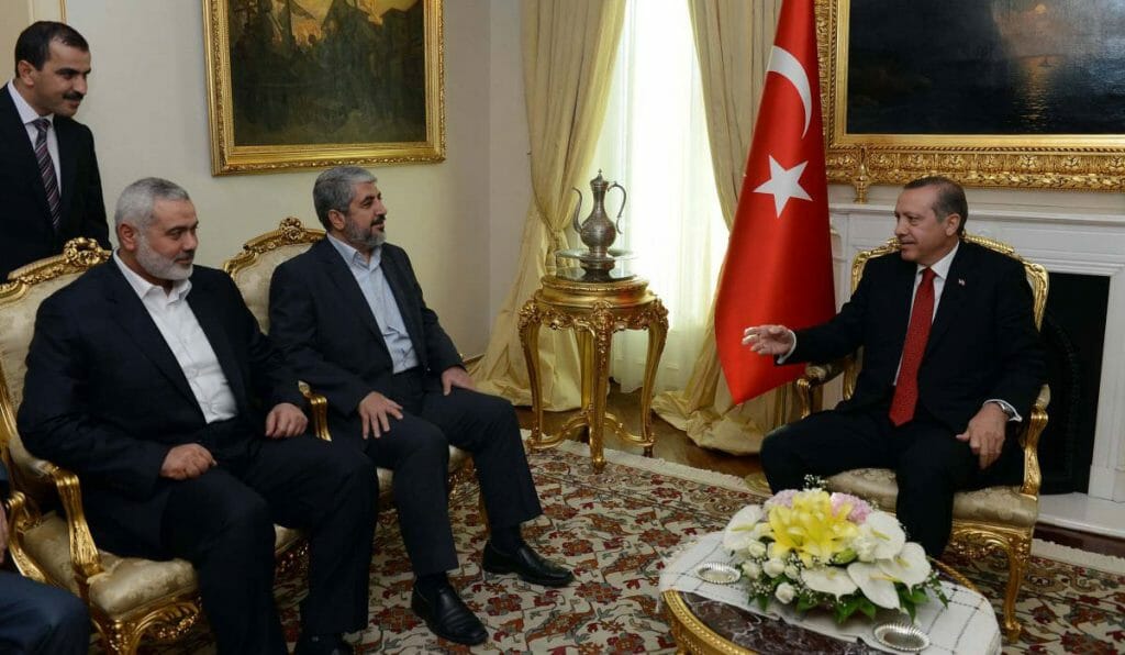 Erdogan mit den Hamas Führern Mashall und Haniyeh