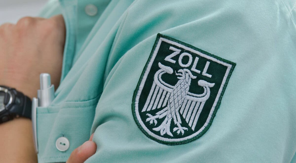 Deutsche Zollfahnder warnen vor Waffenschmuggel in den Iran
