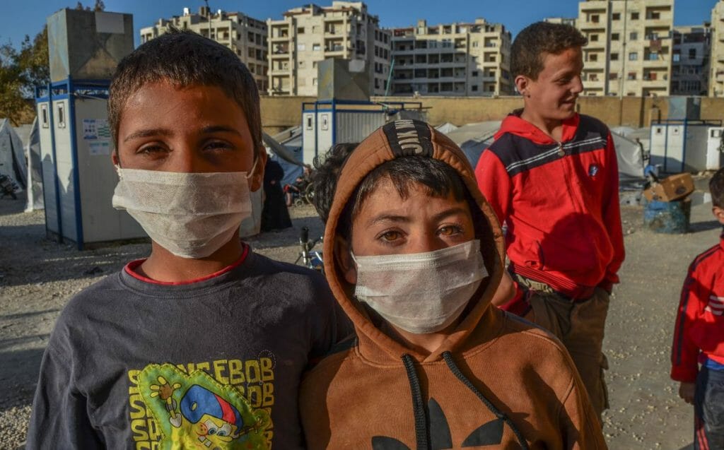 Kinder in einem Flüchtlingscamp in Idlib in Syrien