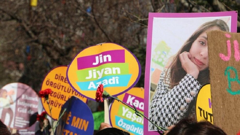 Demonstration des kurdischen Frauenvereins Rosa