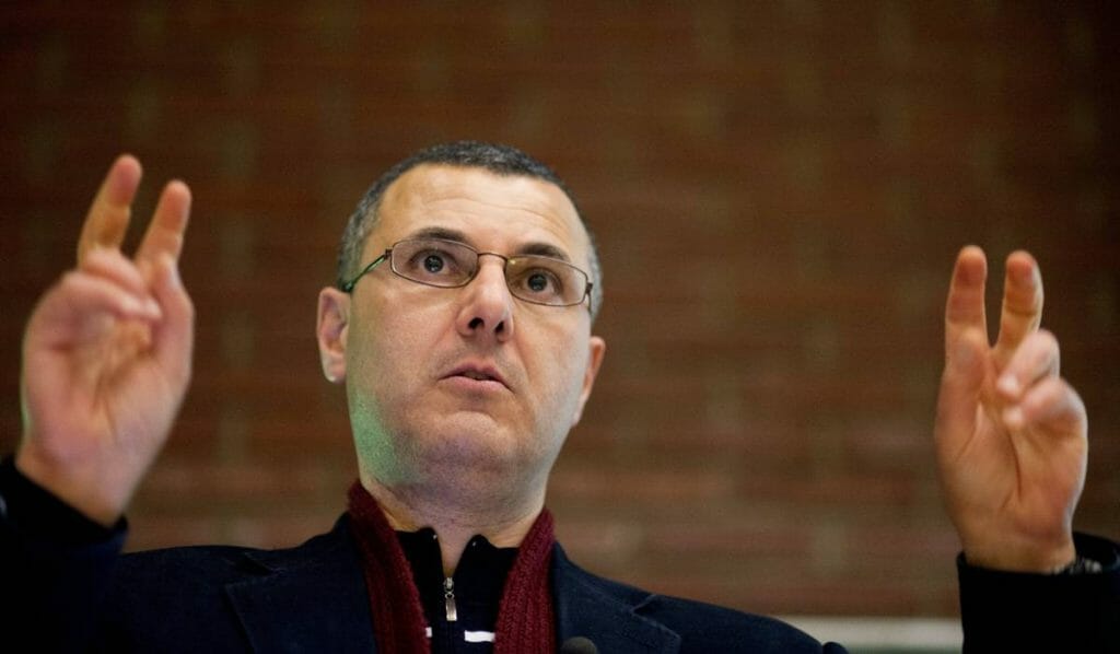 Einer der prominentesten Köpfe der Israel-Boykottbewegung: Omar Barghouti. (imago images/Belga)