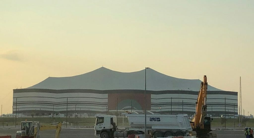 Baustelle des Al-Bayt-Stadium in Katar
