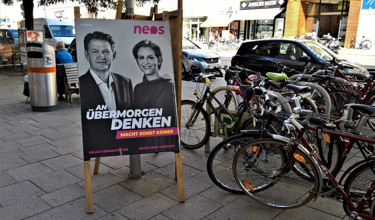 Außenpolitischer Sprecher der NEOS Helmut Brandstätter und Partei-Chefin Beate Meinl Reisinger