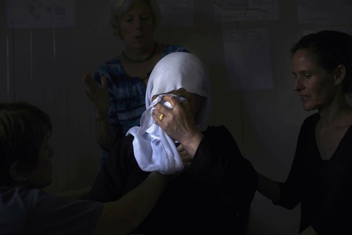 Trauer unter den Jesiden im Irak: Der Sohn und die Tochter der Frau wurden vom IS ermordet. (imago images/ZUMA Press)