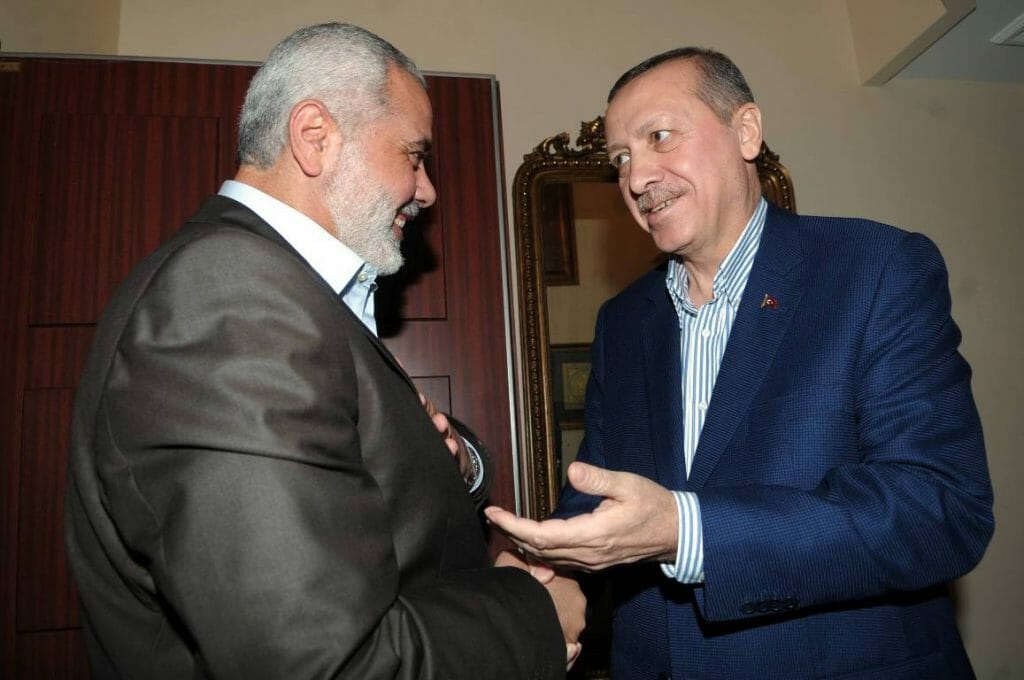 Hamas-Chef Ismail Haniyeh zu Gast beim Präsidenten der Türkei. Erdogan betrachtet die Terroristen als „unsere Freunde in Palästina“. (imago images/ZUMA Press)