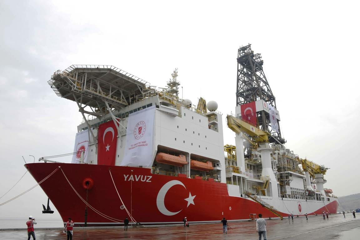 Die Yavuz ist nur eines der türkischen Bohrschiffe, die in den Gewässern rund um Zypern Erdgasbohrungen durchführen. (imago images/Xinhua)