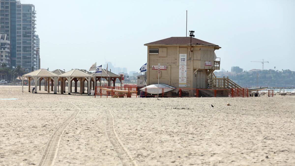 Auch der Strand in Tel Aviv ist vom Corona-Lockdown in Israel betroffen