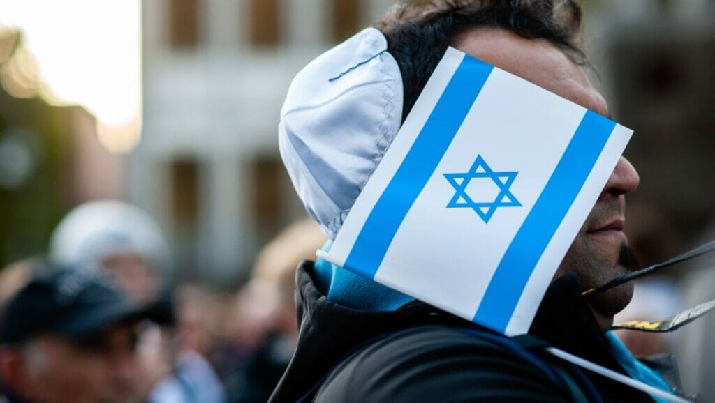 Streit um die Amtshandlung der Polizei am Rande einer antisemitischen Demonstration in Frankfurt