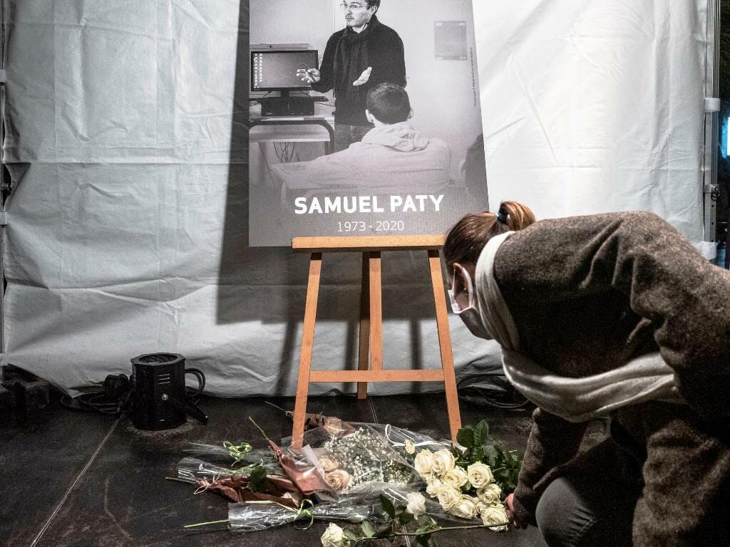 Schüler von Samuel Paty ließen sich für Informationen über das designierte Mordopfer bezahlen. (© imago images/Hans Lucas)