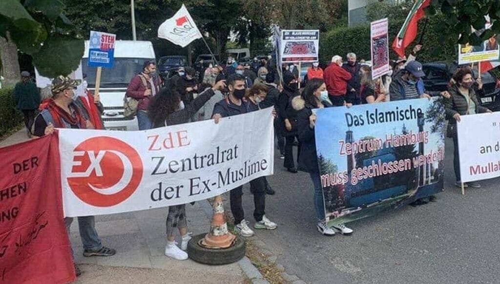 Demonstration gegen das Islamische Zentrum Hamburg