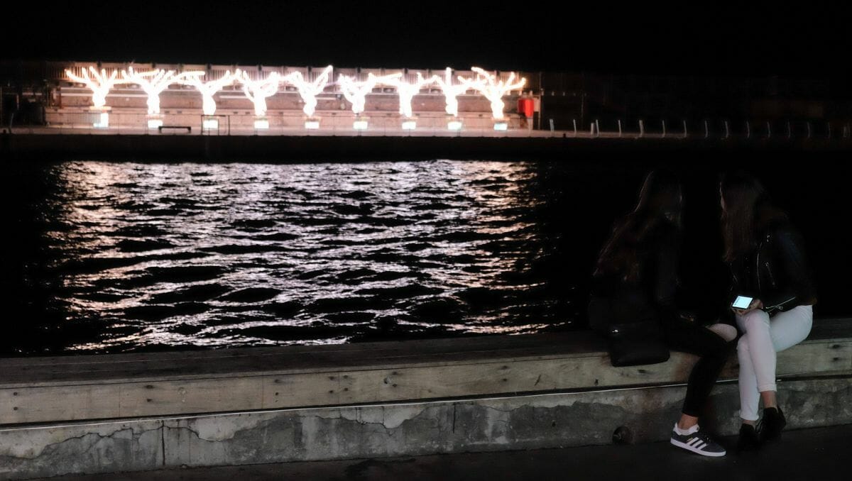 Hanukkah-Lichtinstallation im Hafen von Tel Aviv