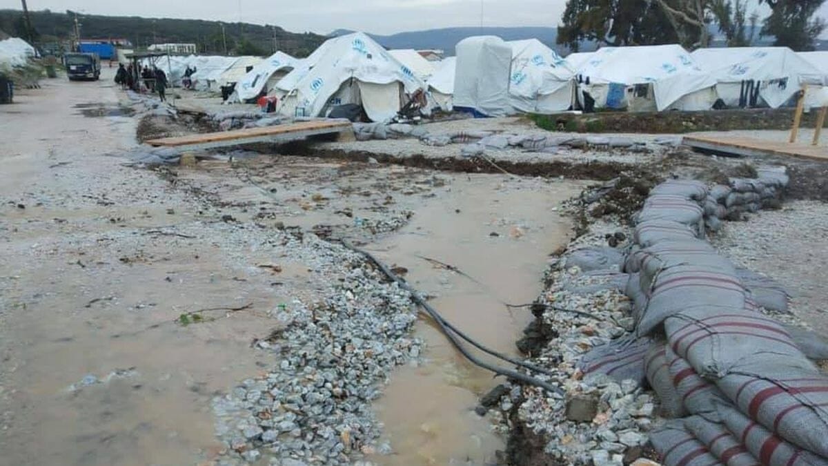 Das neue Lager in Moria bei Regen