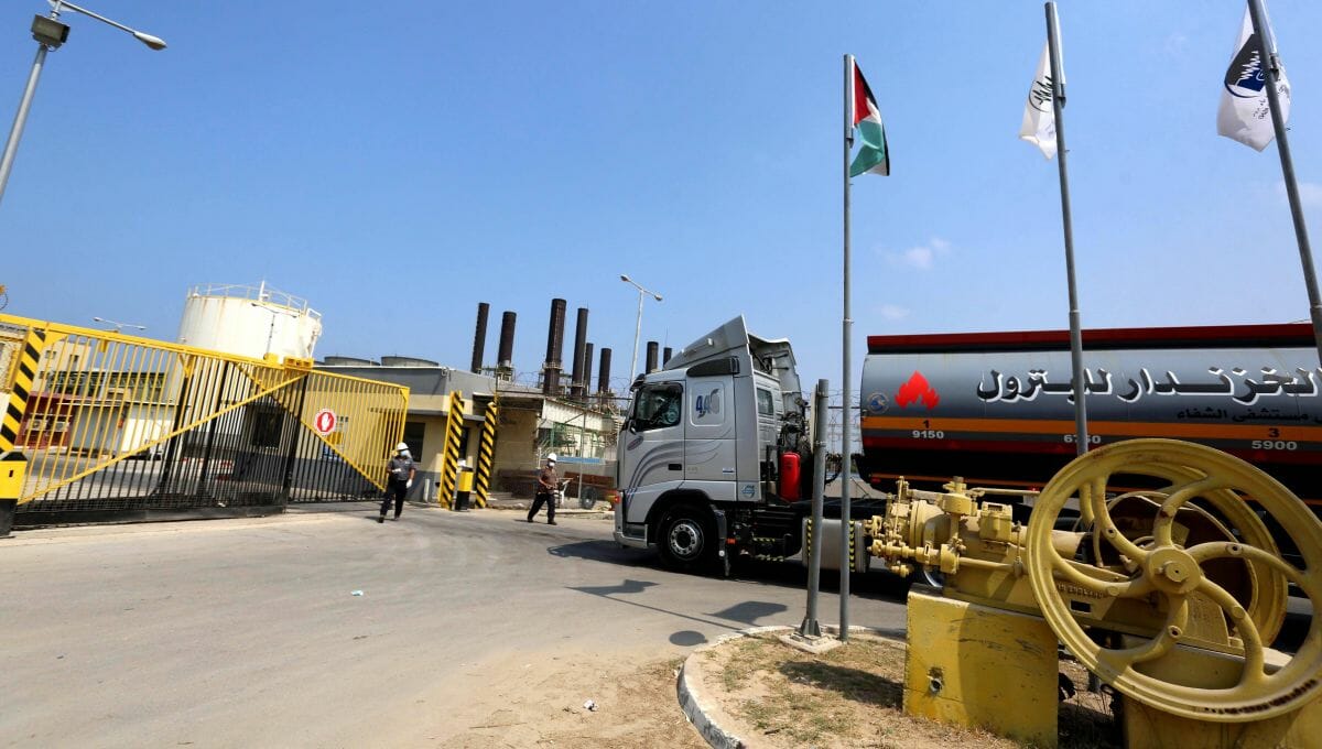 Bislang wird das Kraftwerk in Gaza von Israel aus per Lastwagen beliefert