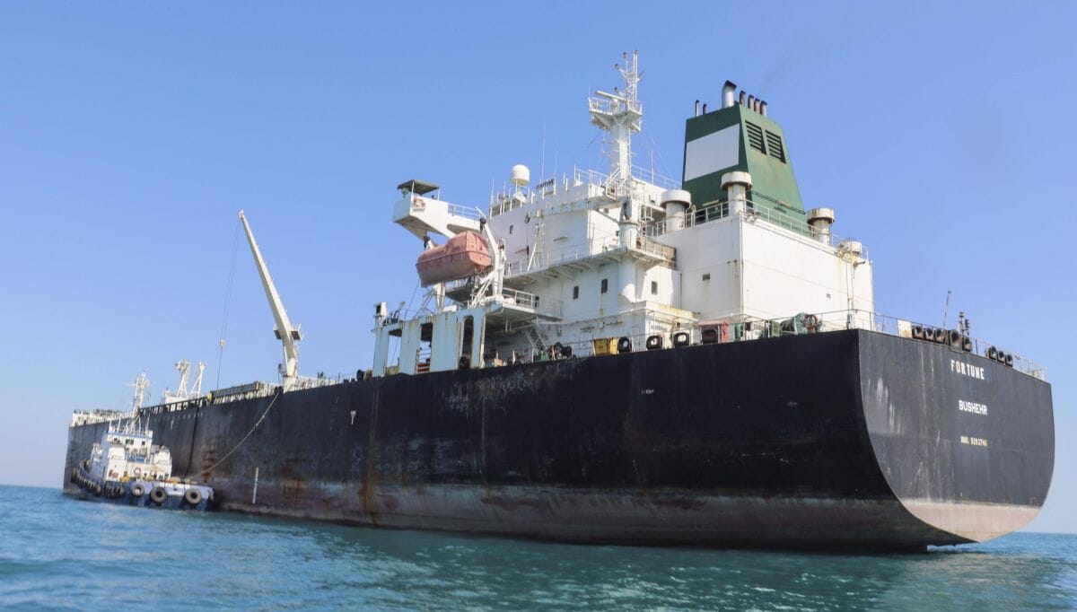 Iranischer Öltanker in der Straße von Hormuz