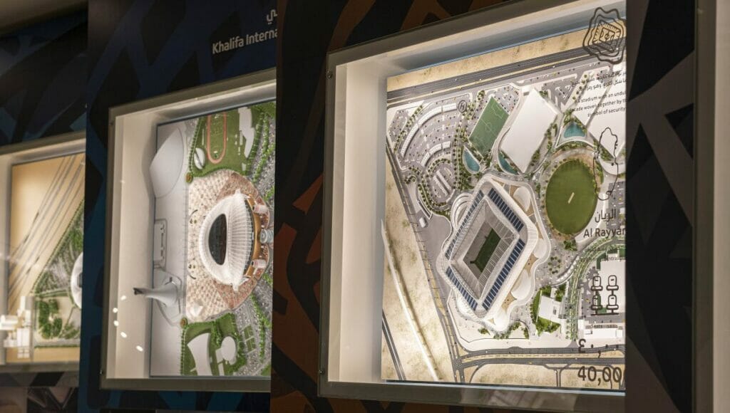 Beim Bau der Stadien in Katar kamen 6.500 Arbeiter ums Leben