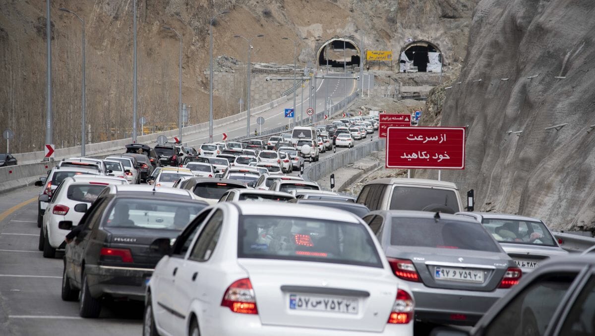 Kritiker machen den Reiseverkehr zu den Newroz-Feiertagen für den Corona-Anstieg im Iran veranwtortlich