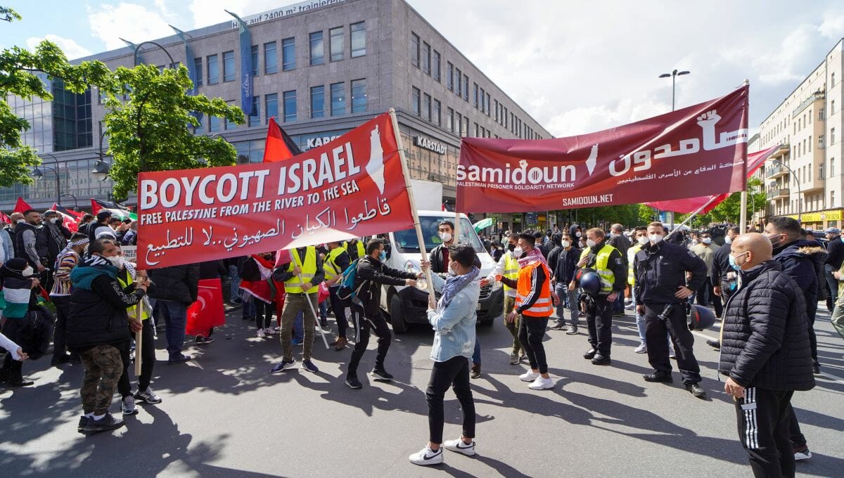 BDS und die PFLP-Vorfeldorganisation "Samidoun" waren ebenfalls an der Demonstration beteiligt