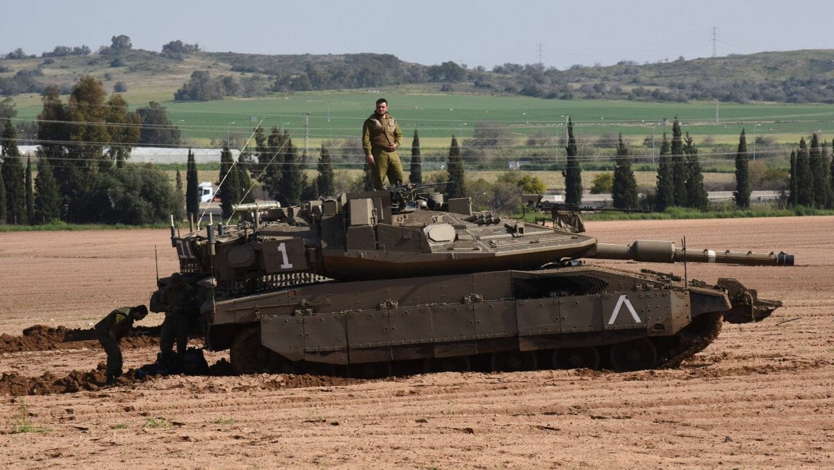Durch Truppenaufmarsch an der Grenze zu Gaza täuschte Israel Bodenoffensive vor