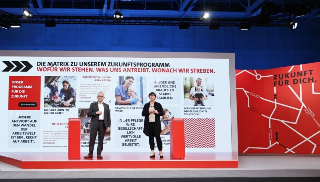 Die SPD-Parteivorsitzenden Norbert Walter-Borjans und Saskia Esken