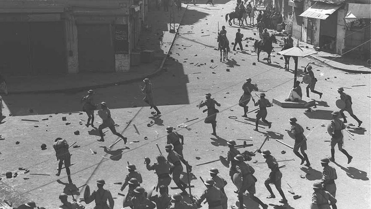 Britische Polizei versucht, die Ordnung in Yaffa wiederherzustellen