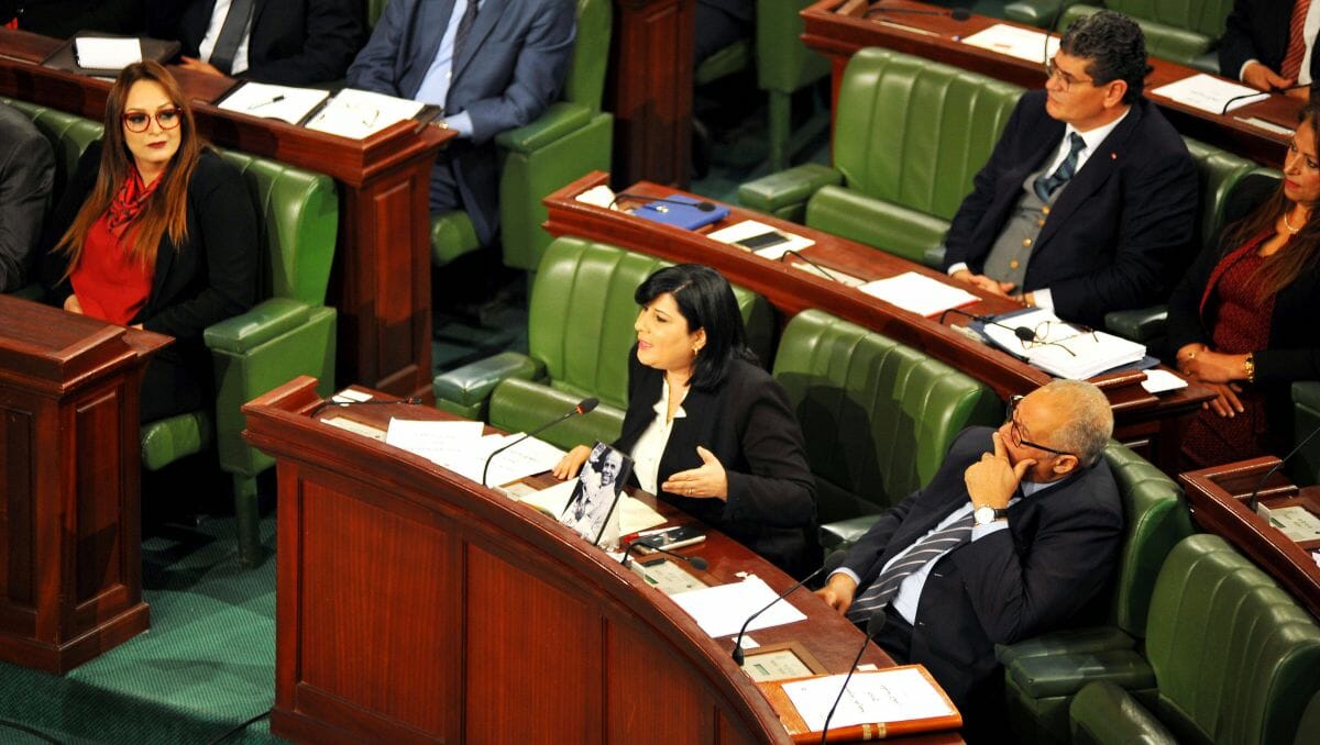 Die Vorsitzende der Freien Destur-Partei, Abeer Moussi, im tunesischen Parlament