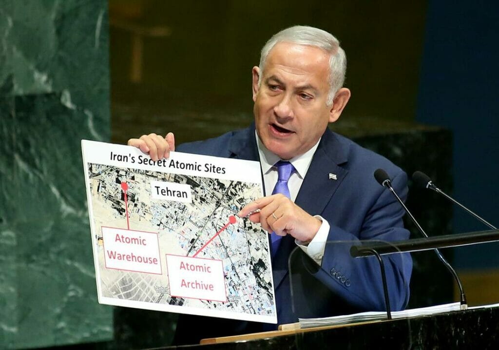 Im September 2018 präsentierte der damalige israelische Premier voder Generalversammlung der Vereinten Nationen Erkenntnisse aus dem entwendeten iranischen Atomarchiv. (© imago images/UPI Photo)