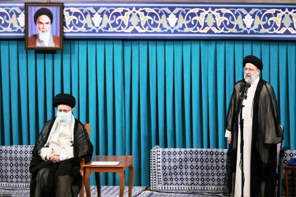 Angelobung von Ebrahim Raisi zum neuen Präsidenten des Iran (© imago images/ZUMA Wire)