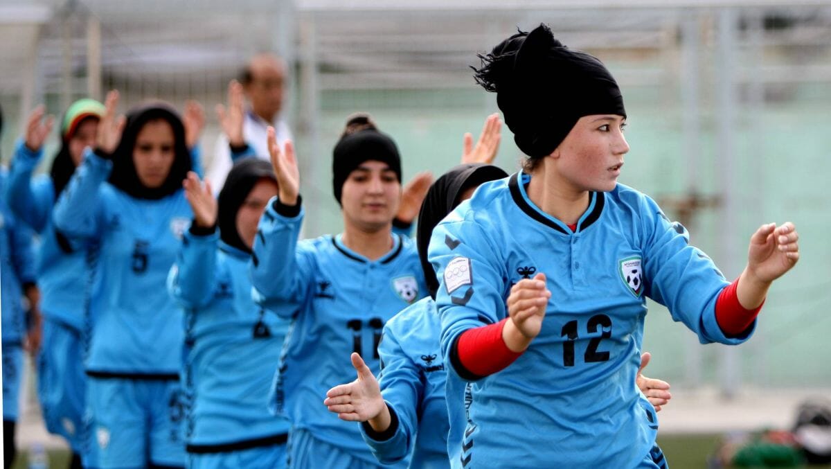 Das afghanische Fraunationaltem beim Training in Kabul 2015