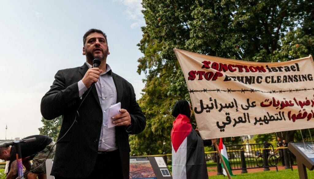 Der geschäftsführende Direktor der American Muslims for Palestine Osama Abuirshaid