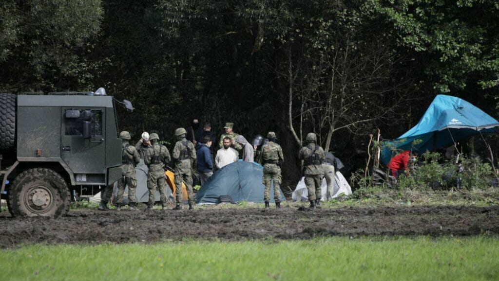 Irakische und afghanische Flüchtlinge im Grenzgebiet zwischen Weißrussland und Polen