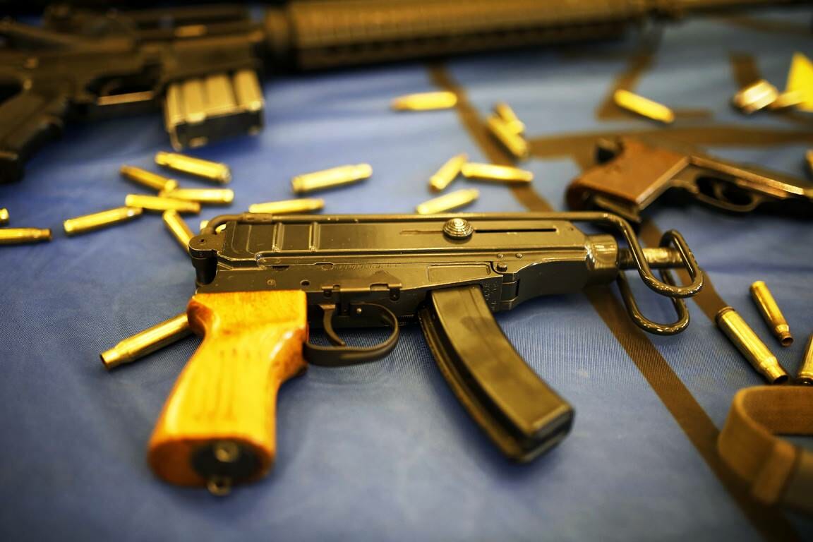 Bis zu 400.000 illegale Schusswaffen kursieren in Israel, der Großteil unter israelischen Arabern. (© imago images/Stefan Zeitz)