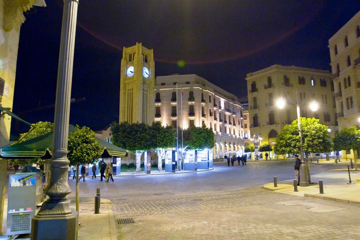 Wie anderswo im Libanon gehen auch in der Hauptstadt Beirut immer öfter buchstäblich die Lichter aus. (© imago images/Danita Delimont)