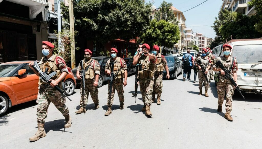 Die Armee versucht die Ruhe in Beirut wiederherzustellen