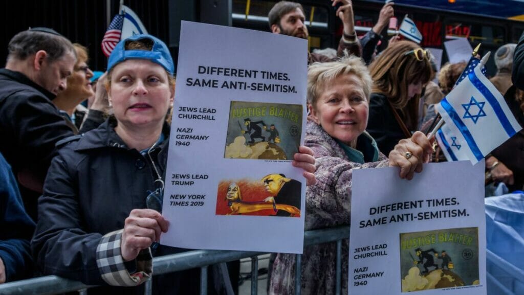 Demonstration gegen die 2019 veröffentlichte antisemitische Karikatur der New York Times