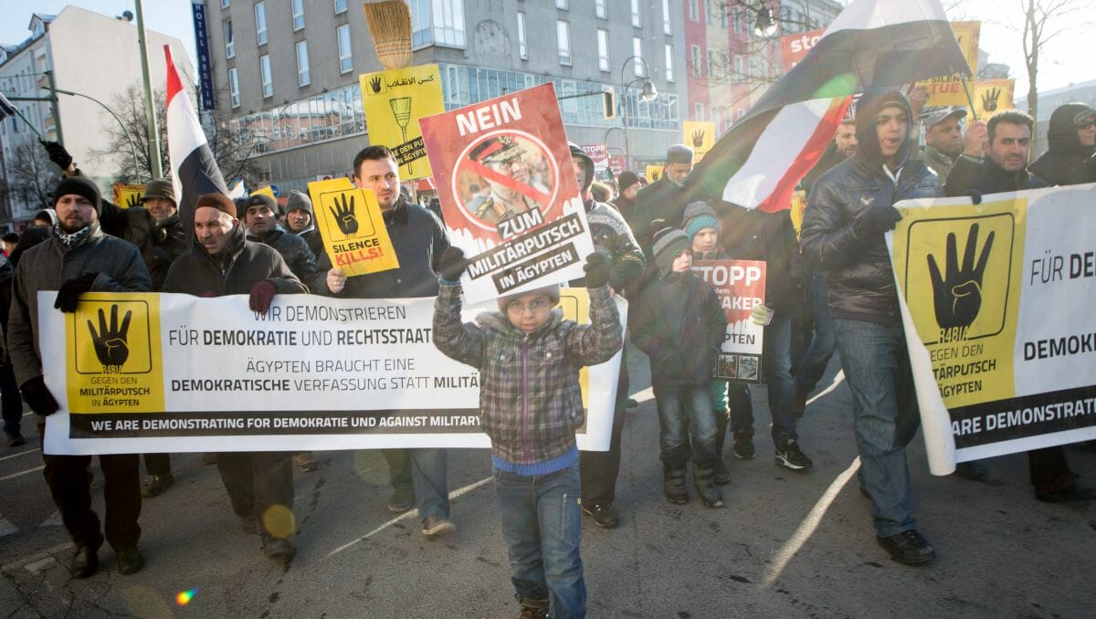 Demonstration von Sympathisanten der Muslimbruderschaft in Berlin