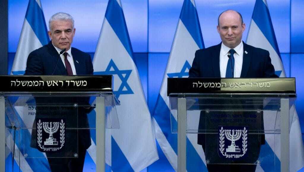 Israels Außenminister Yair Lapid un Premierminister Naftali Bennett