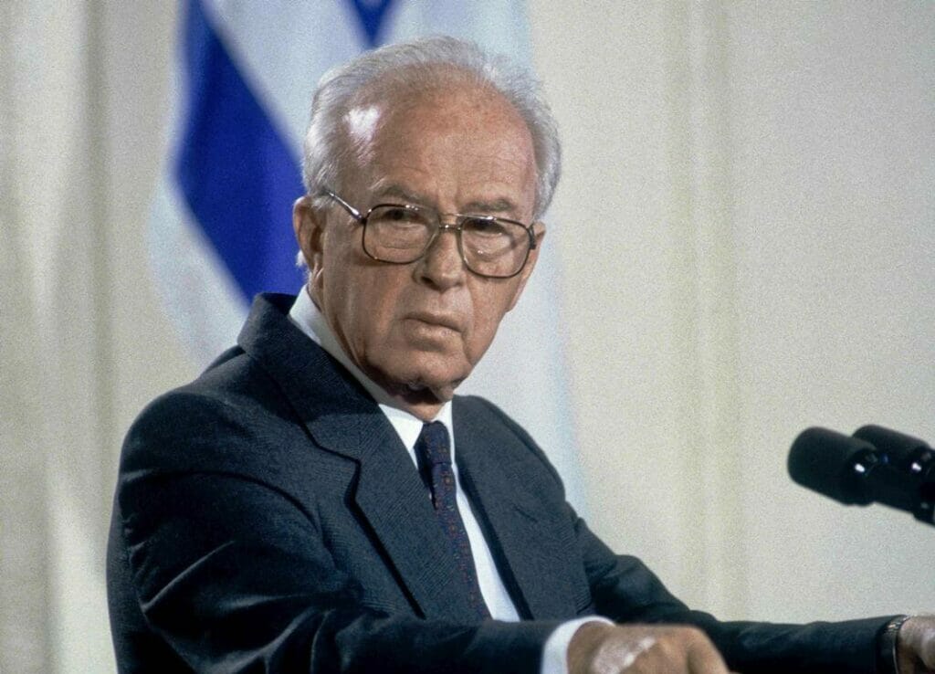 Jitzchak Rabin bei einer Pressekonferenz im Weißen Haus im März 1994. (imago images/ZUMA Wire)