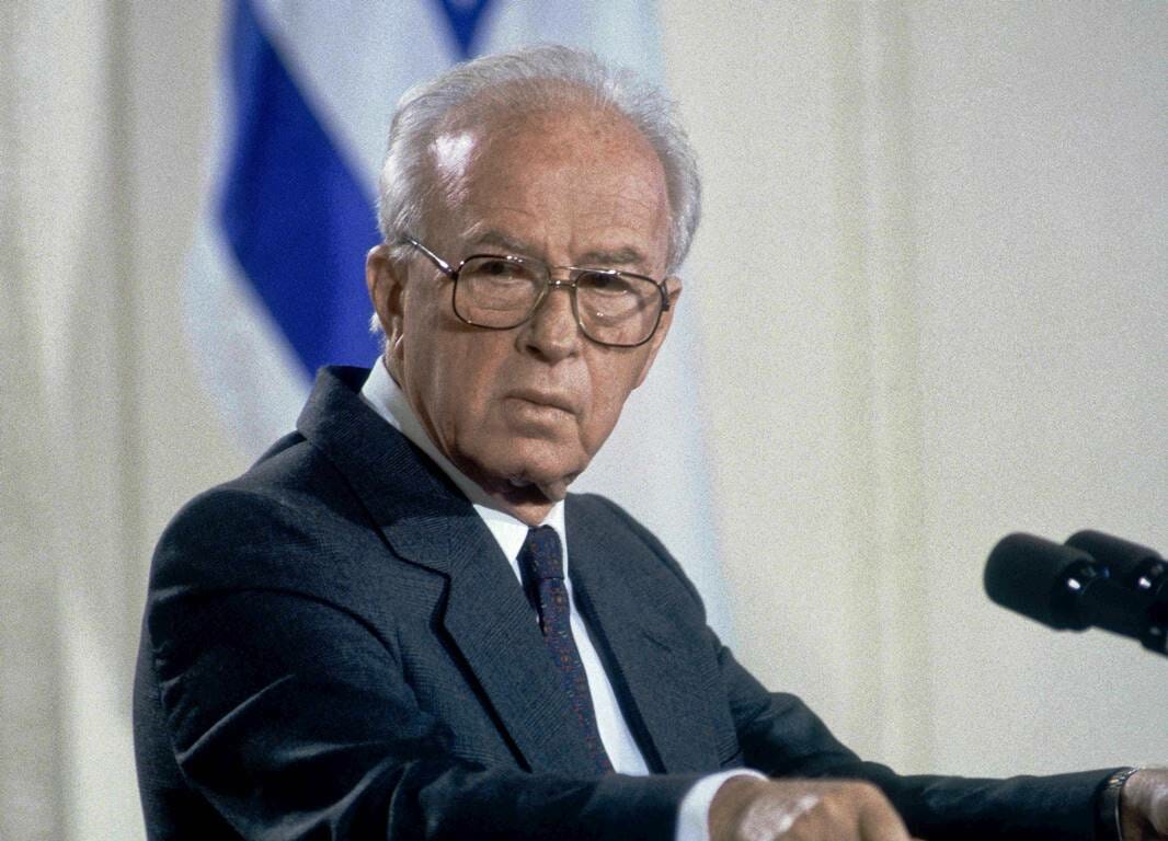 Jitzchak Rabin bei einer Pressekonferenz im Weißen Haus im März 1994. (imago images/ZUMA Wire)