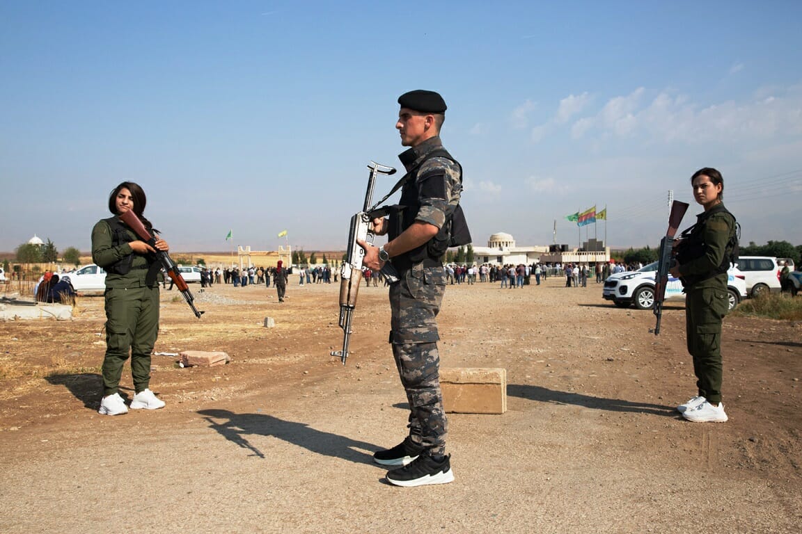 Soldaten der Syrischen Demokratischen Kräfte. (© imago images/Hans Lucas)