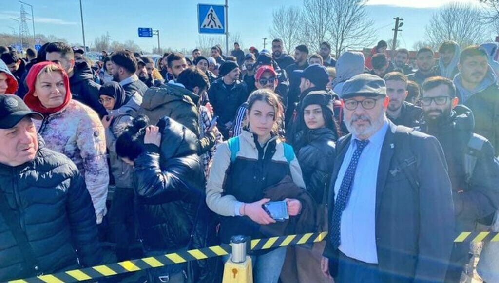 Israelischer Botschafter Joel Lion an der moldawisch-ukrainischen Grenze