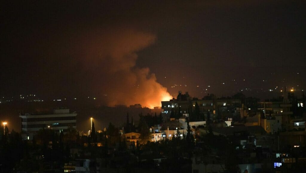 Immer wieder kommt es zu israelischen Angriffen aus Forschungszentren in Syrien