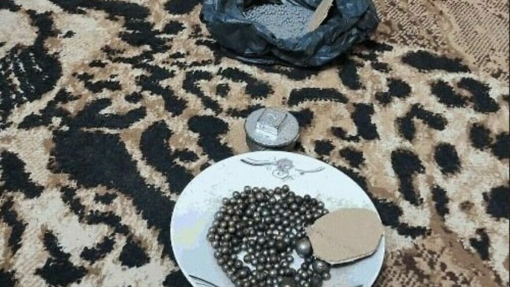 Der Shin Bet konfiszierte auf Sprengkörper der Terrorzelle