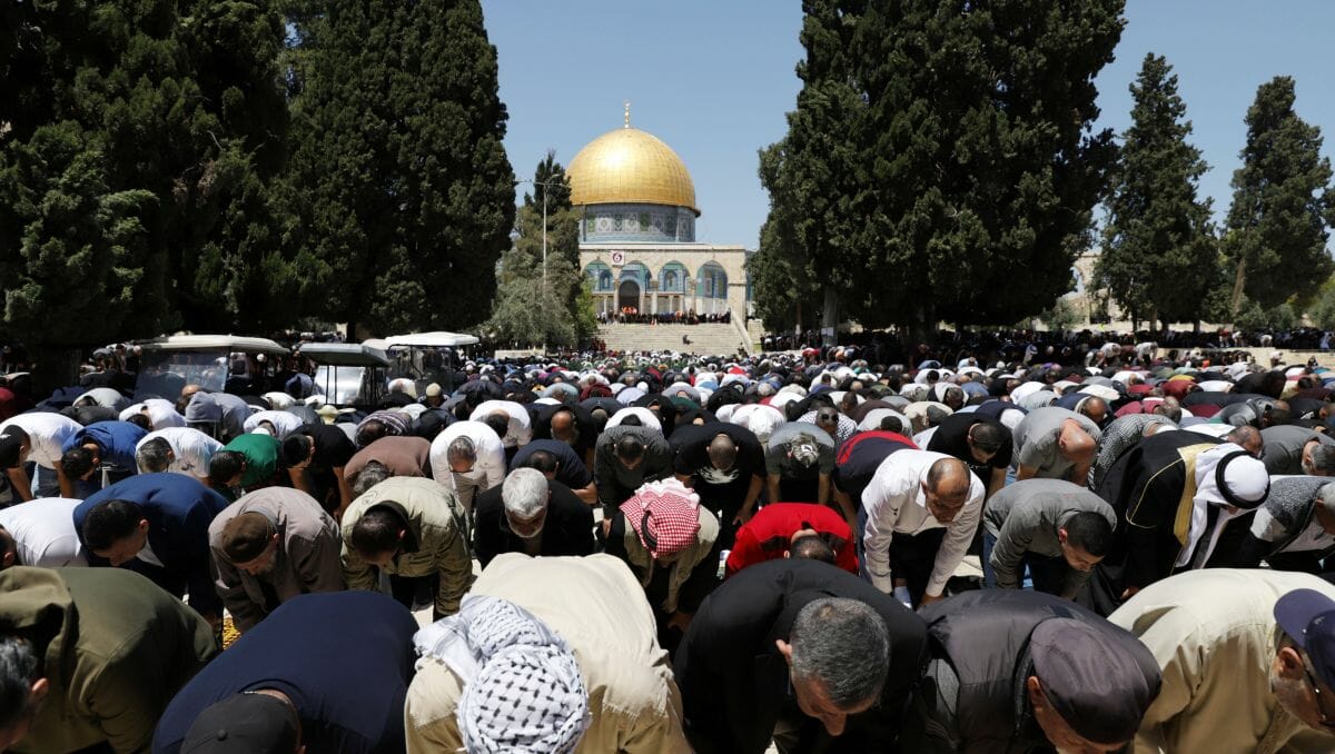 Immer wieder muss israelische Polizei Ordnung für friedlich Betende auf dem Tempelberg wiederherstelle