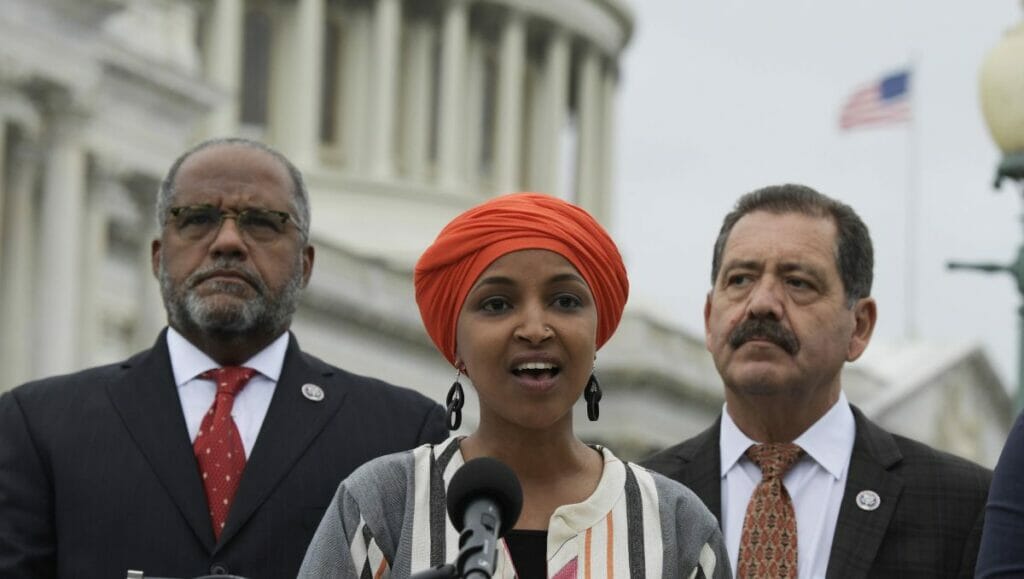 Ilhan Omar bei einer Rede vor dem Kapitol in Washington