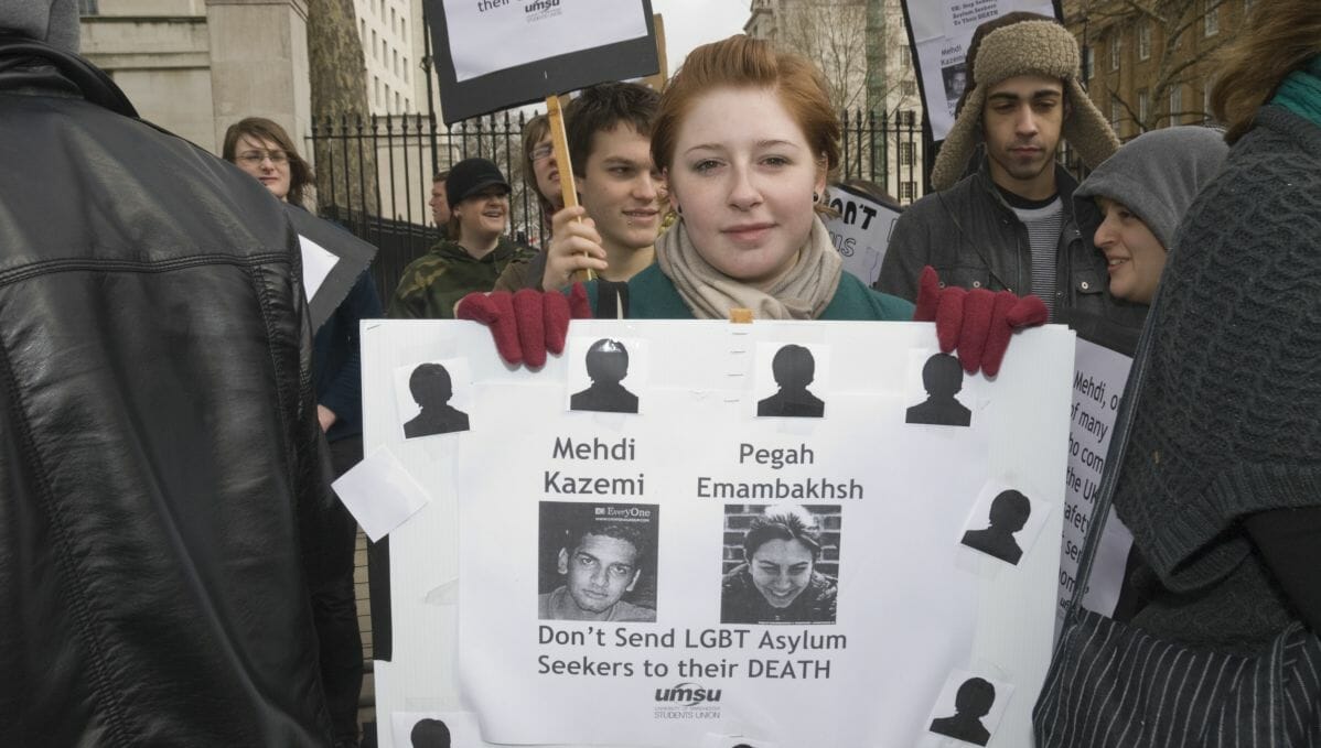 Demonstration in London gegen abschiebung homosexueller Iraner